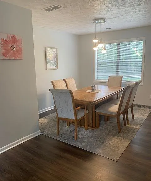 970 Hilltop Ct — Photo 5