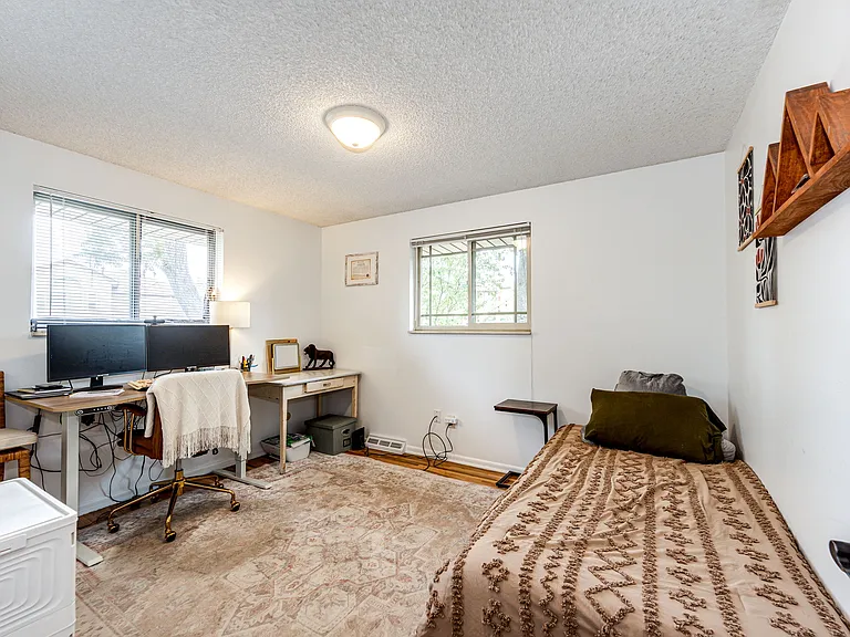 784 Urban St — Photo 12
