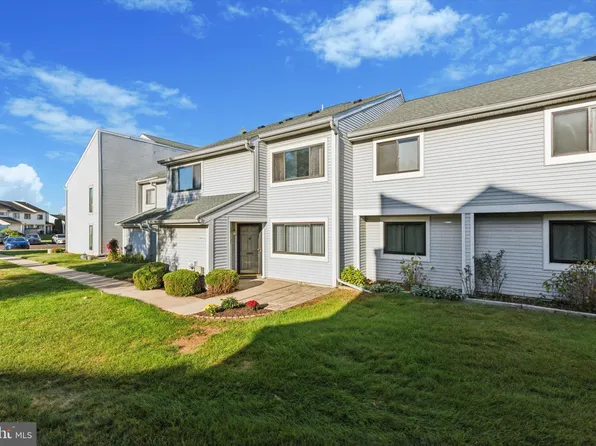 705 Continental Dr, Harleysville, PA 19438