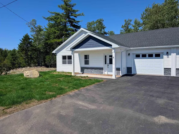 6 Shadebush Walk, Upper Sackville, NS B4E 0X8