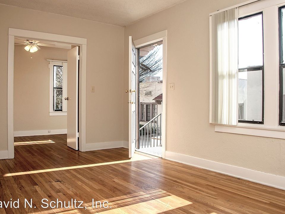 1st image of 1109 N Lake Ave APT 7