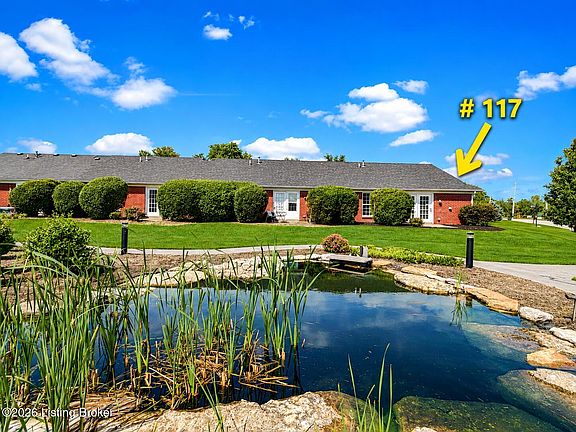 3rd image of 117 Woodlake Ct