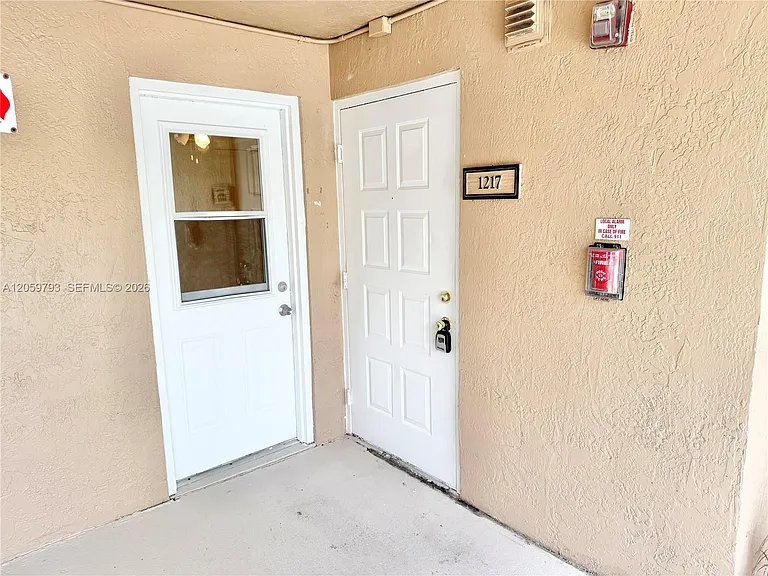 9755 Westview Dr #1217 — Photo 4