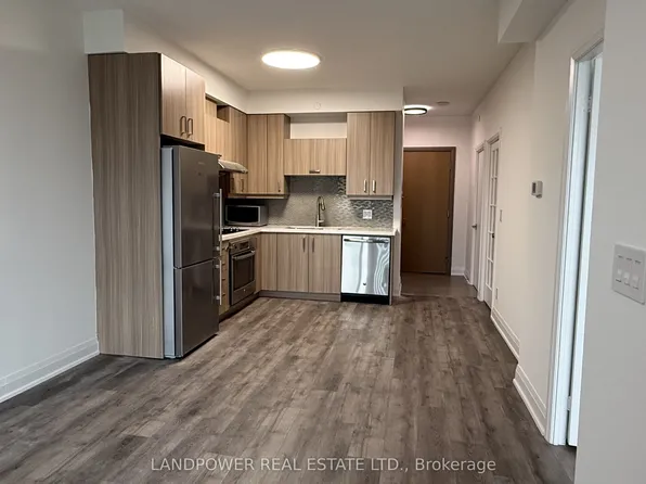 28 Uptown Dr #515, Markham, ON L3R 5M8
