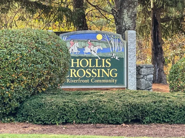 11 Bartemus Trail #301, Nashua, NH 03063