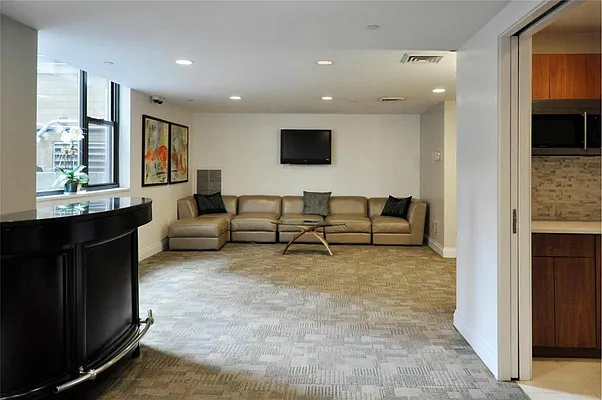 Rented by RLTY NYC | media 21