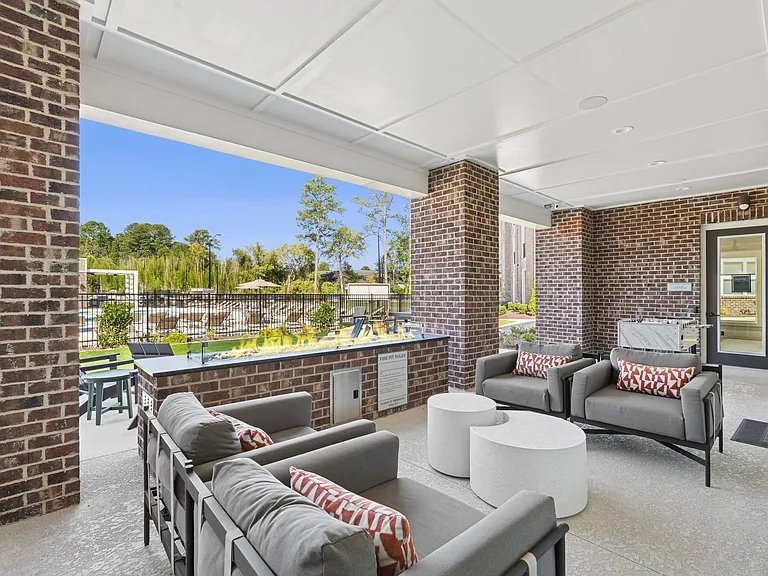 Elevate Riverview — Photo 30
