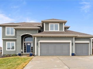 19505 W 210th St, Spring Hill, KS 66083