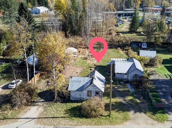120 Stegg Rd, Clearwater, BC V0E 1N1
