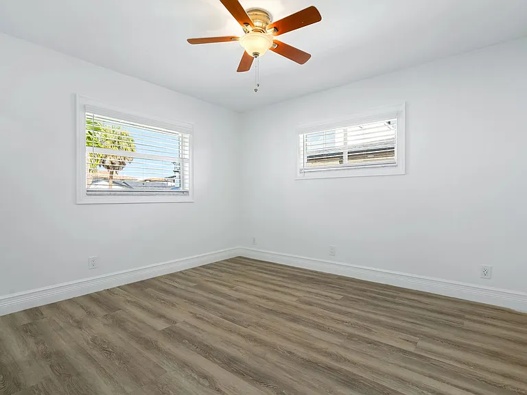 3924 Versailles Dr — Photo 5