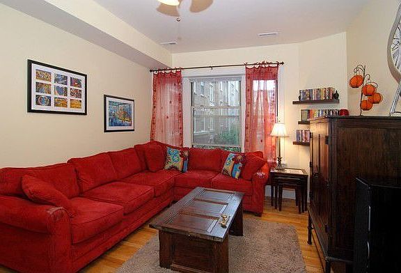 3rd image of 5406 N Kenmore Ave #1