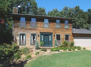 4 Valley Forge Dr, Little Rock, AR 72212