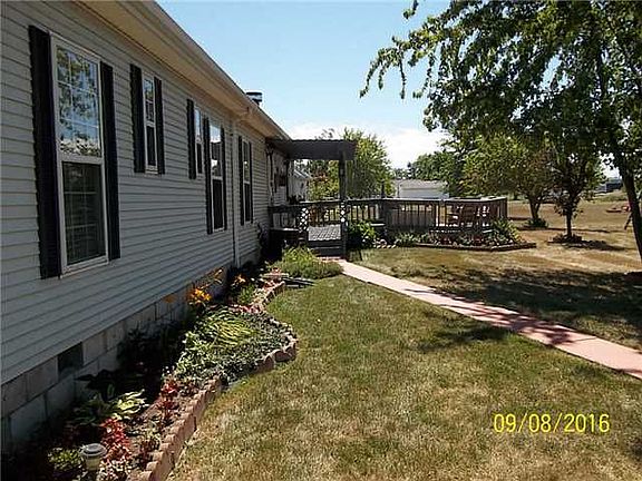 2nd image of 29325 E Broadway St