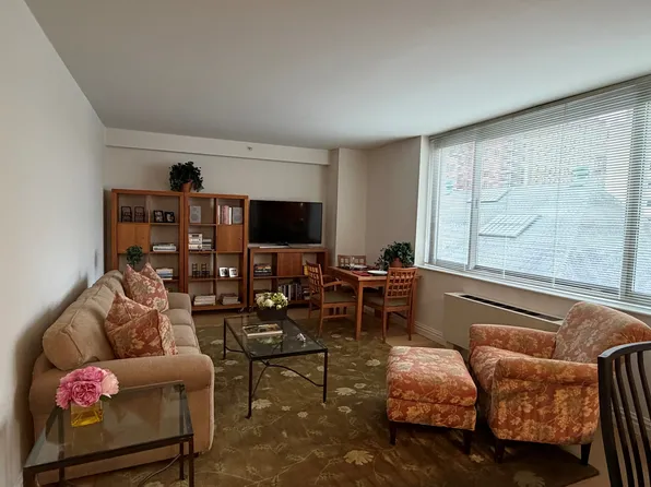 1500 Lexington Avenue image 3 of 16