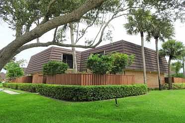 Home For Sale In The Bluffs