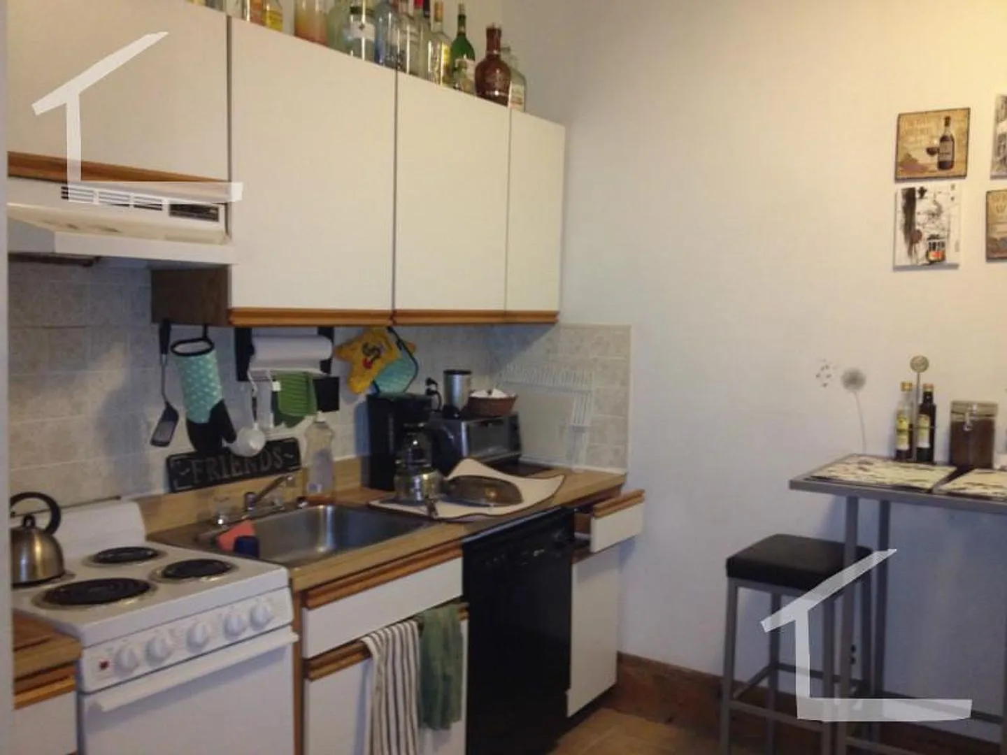 Great 3 Bed Available 9/1/26 (Fenway) — Photo 3