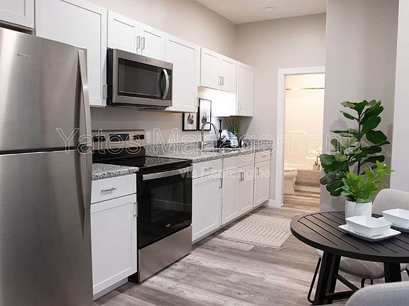 2nd image of 411 W McPherson Ave #101