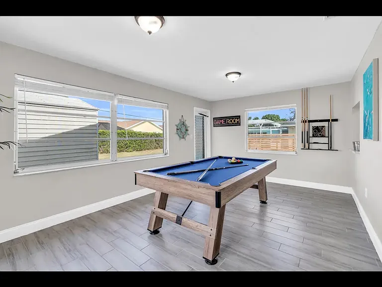 1731 Coral Point Dr — Photo 3