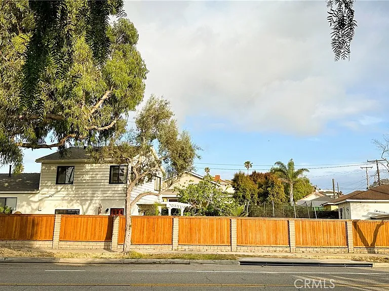 427 N Maria Ave — Photo 23