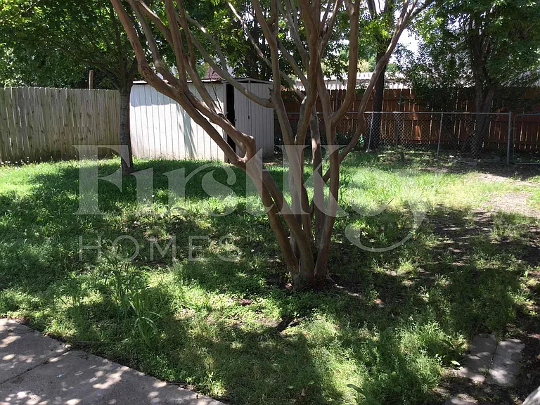 1309 Monterrey Dr — Photo 19