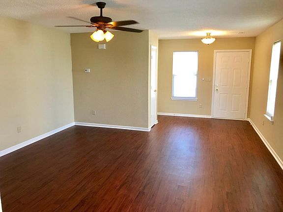 5th image of 1791 Farm Meadow Dr