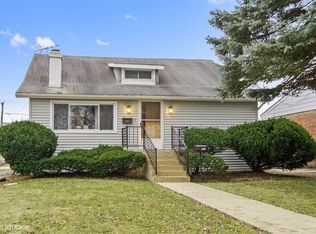 1047 E Prairie Ave, Des Plaines, IL