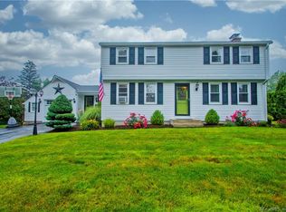 27 Redwing Rd, Enfield, CT 06082