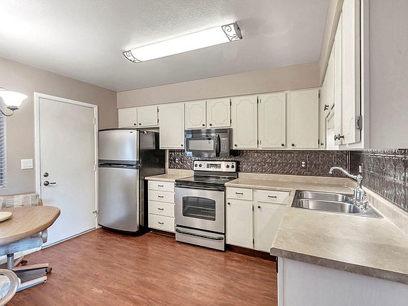 5th image of 4328 E Capri Ave Unit 166