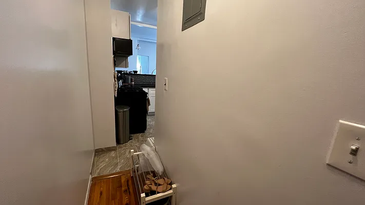 Rented by HOLTON REAL ESTATE INC. | media 17