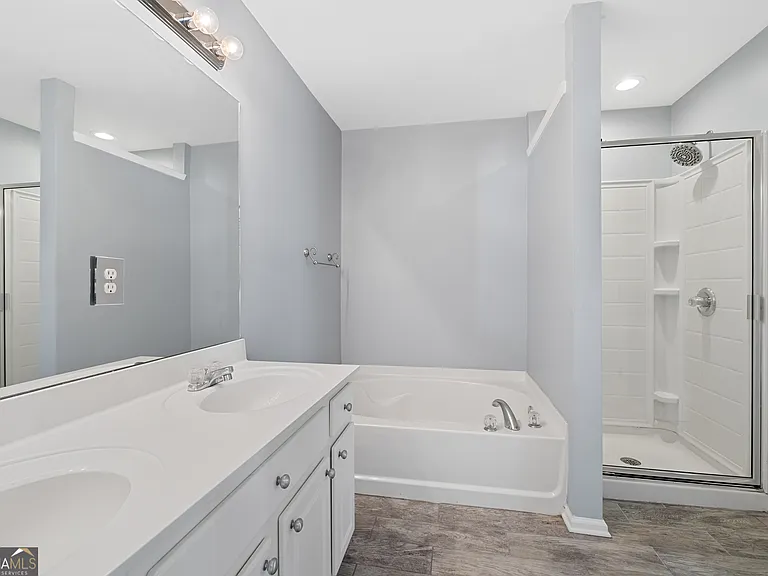 4674 Creekside Villas Way SE — Photo 22