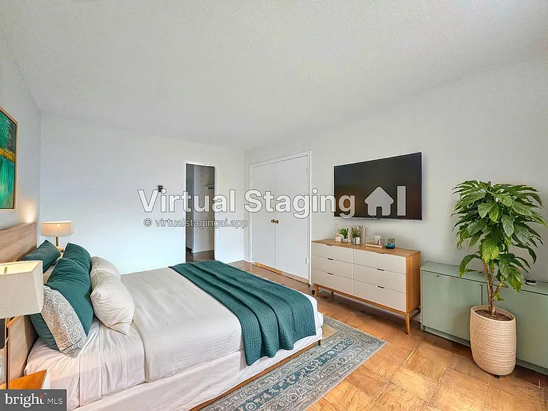 1280 21st St NW #402 — Photo 9