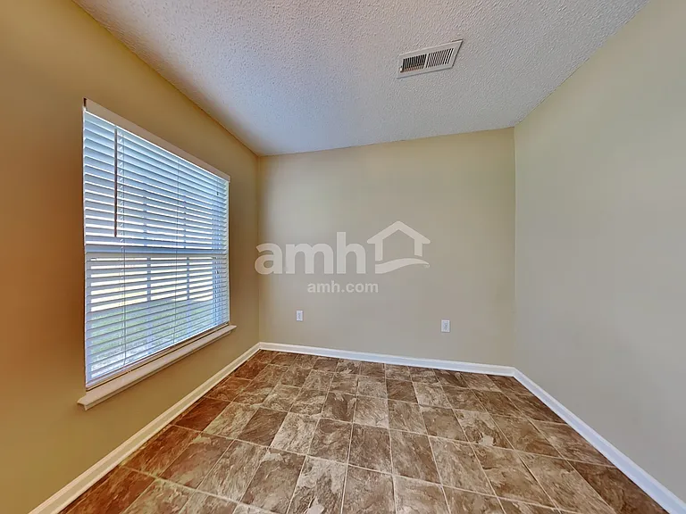5006 Athol St — Photo 5