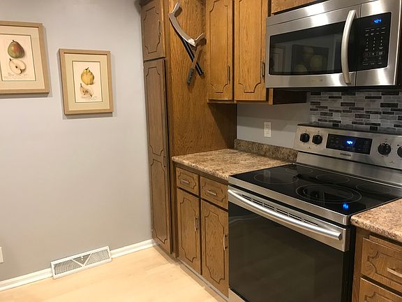 2nd image of 1709 N 93rd Ct