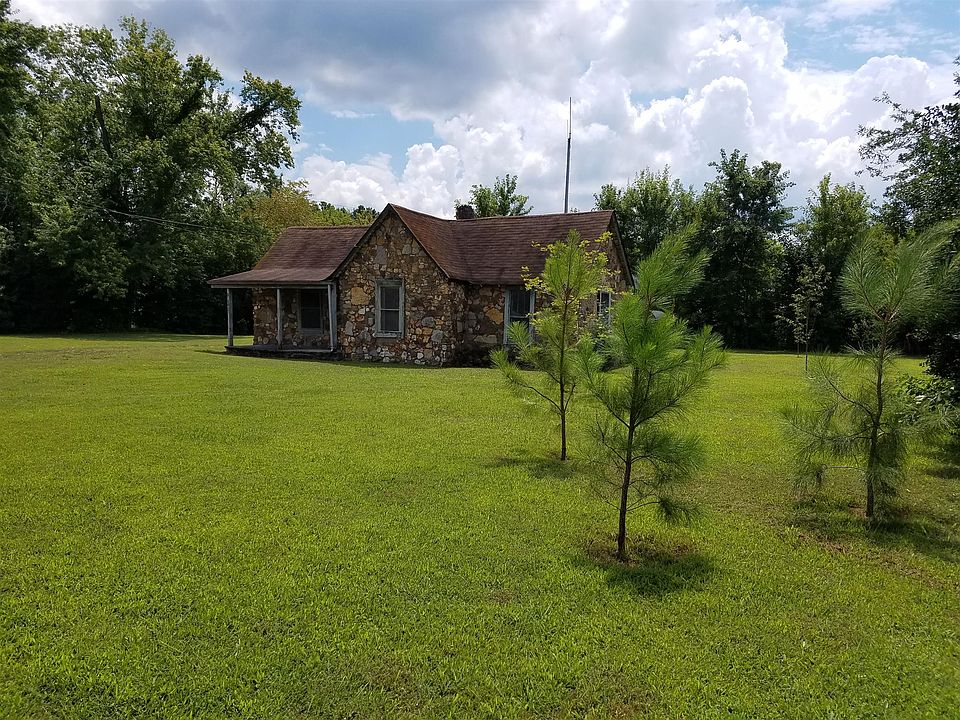 2nd image of 2842 Old Greenbrier Pike