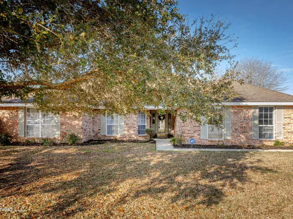 3122 Shadow Wood Dr, Ocean Springs, MS 39564