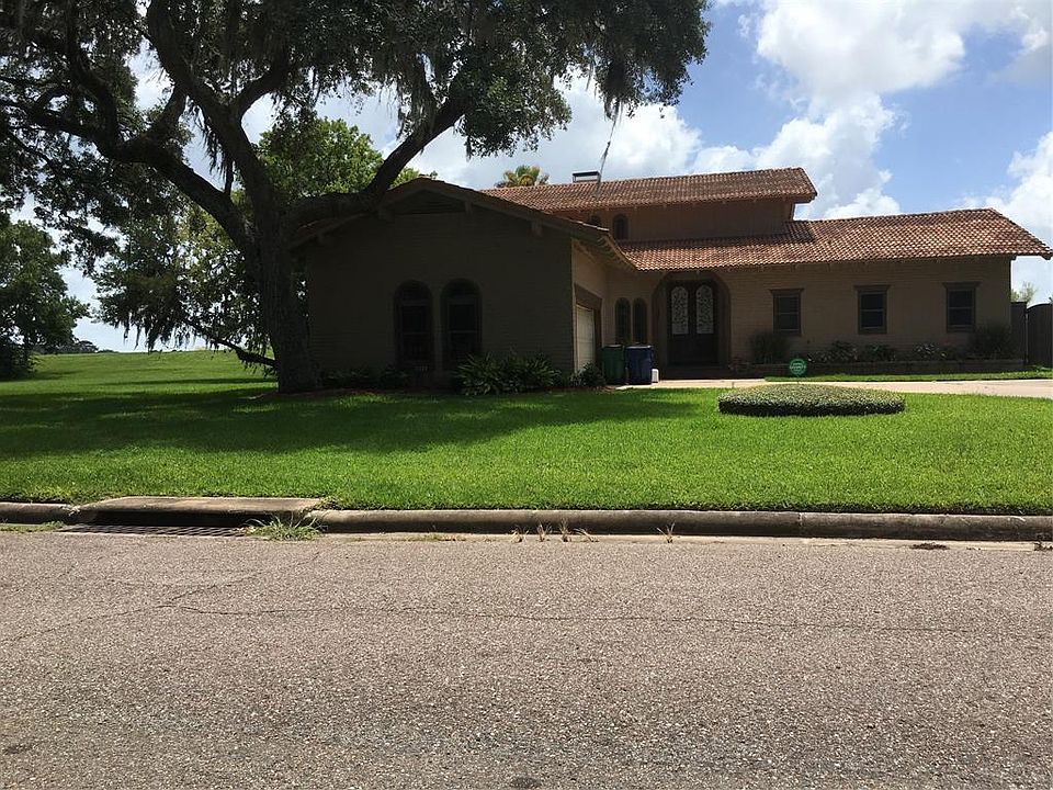 1st image of 2182 Twin Lakes Blvd