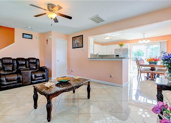 3rd image of 7818 Sullivans Trace Dr