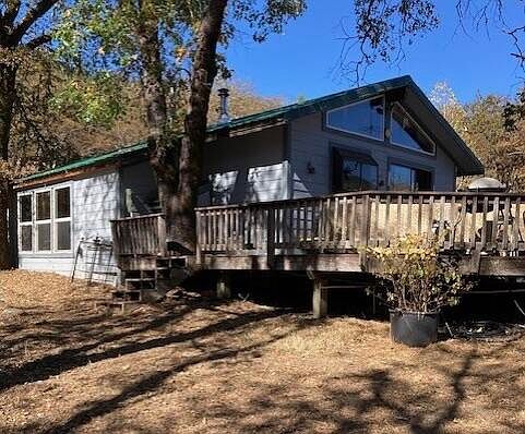 4th image of 151 Tracy Ln