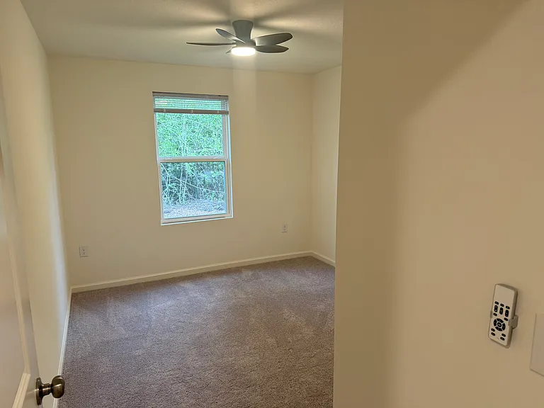 4131 Pinehurst Ave — Photo 8