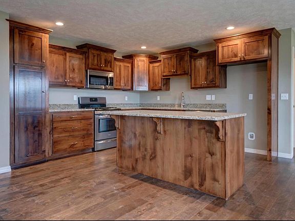 5th image of 5507 N Seacrest Dr