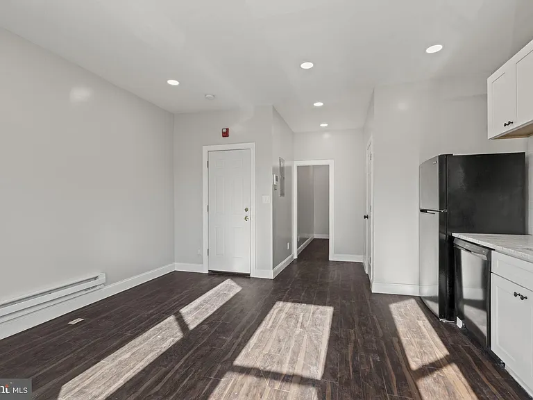 5237 Chester Ave #2 — Photo 29