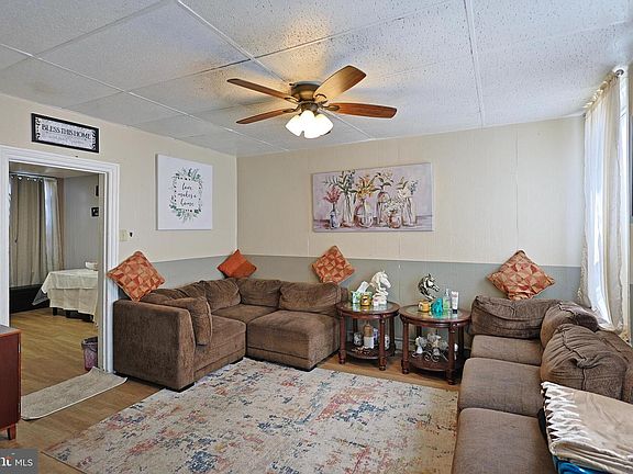 3rd image of 514 W Race St