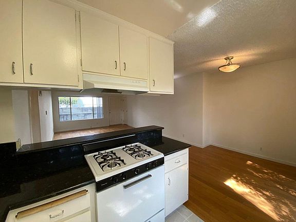 4th image of 1339 Federal Ave APT 3