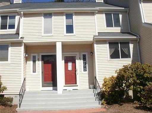 1st image of 56 Gaslight Ln