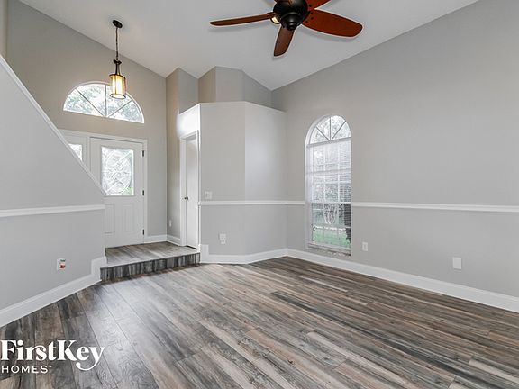 3rd image of 4026 Quail Briar Dr