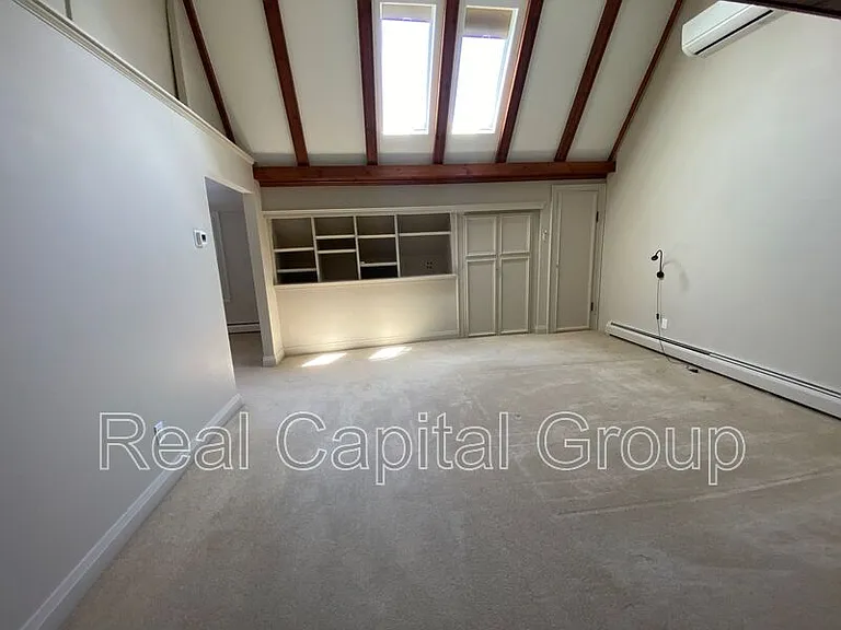 54 Washington Hwy — Photo 18