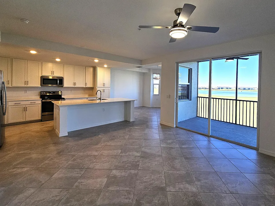 5715 Double Eagle Circle Ave #4426