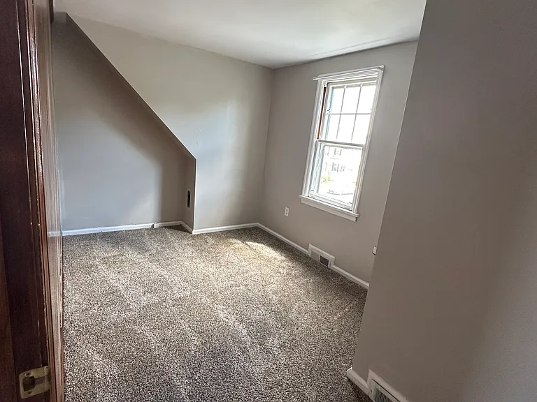 189 Spruce St #2 — Photo 3