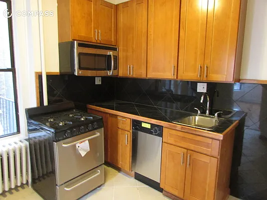 Rented by Compass | media 9