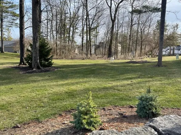 1408 Whispering Pines Ln, Bellefontaine, OH 43311